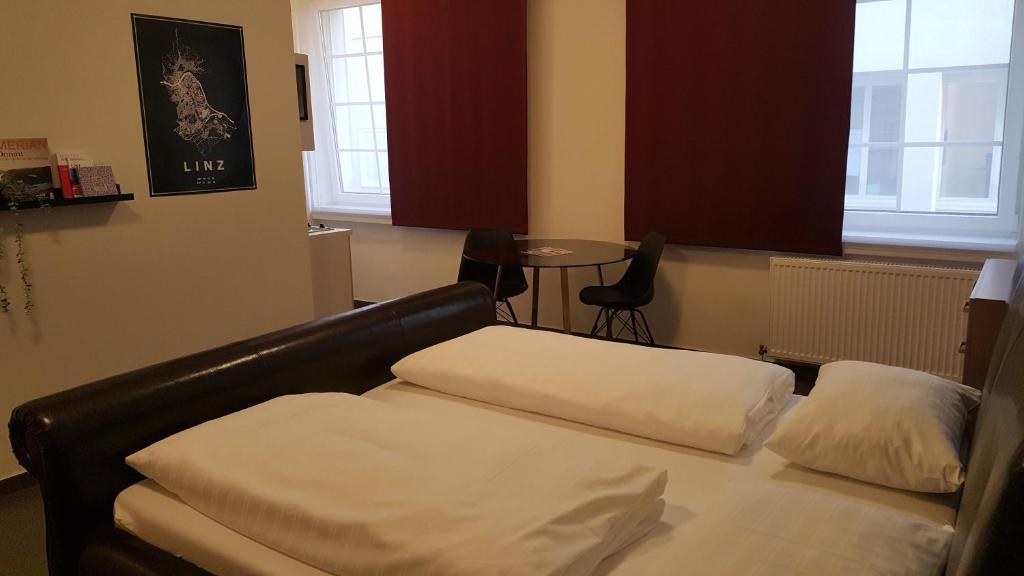 City Center Apartments Linz - Resim 17