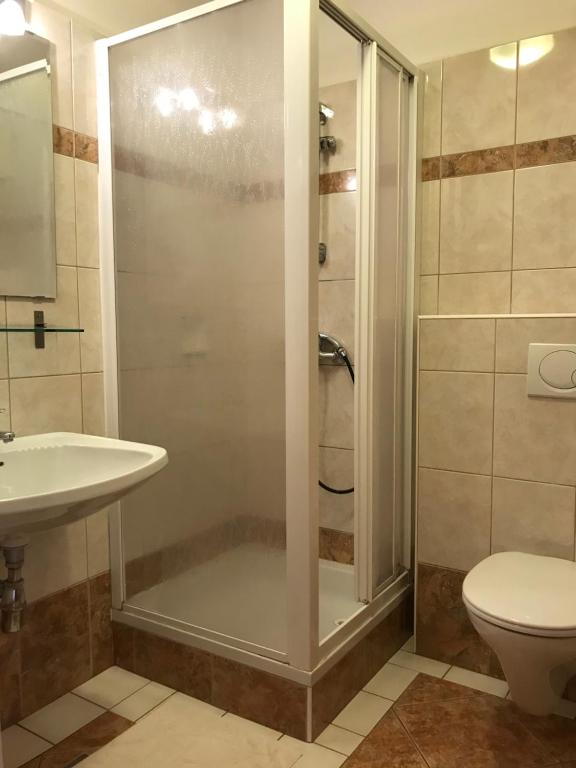 Koupelna v ubytování Apartementhaus Helene am Klopeinersee