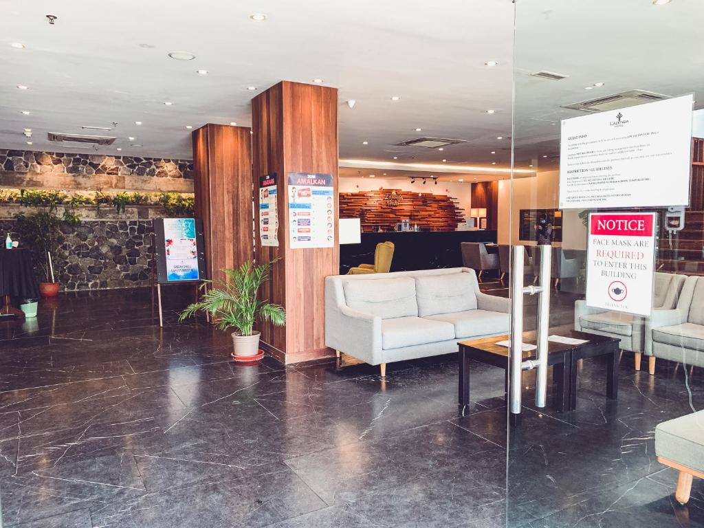 Vstupní hala nebo recepce v ubytování Lazenda Hotel