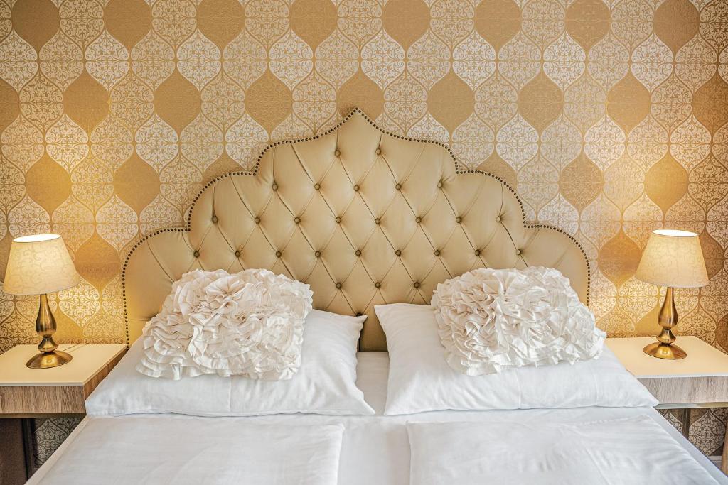 Casablanca Panzió - Budget Twin Room