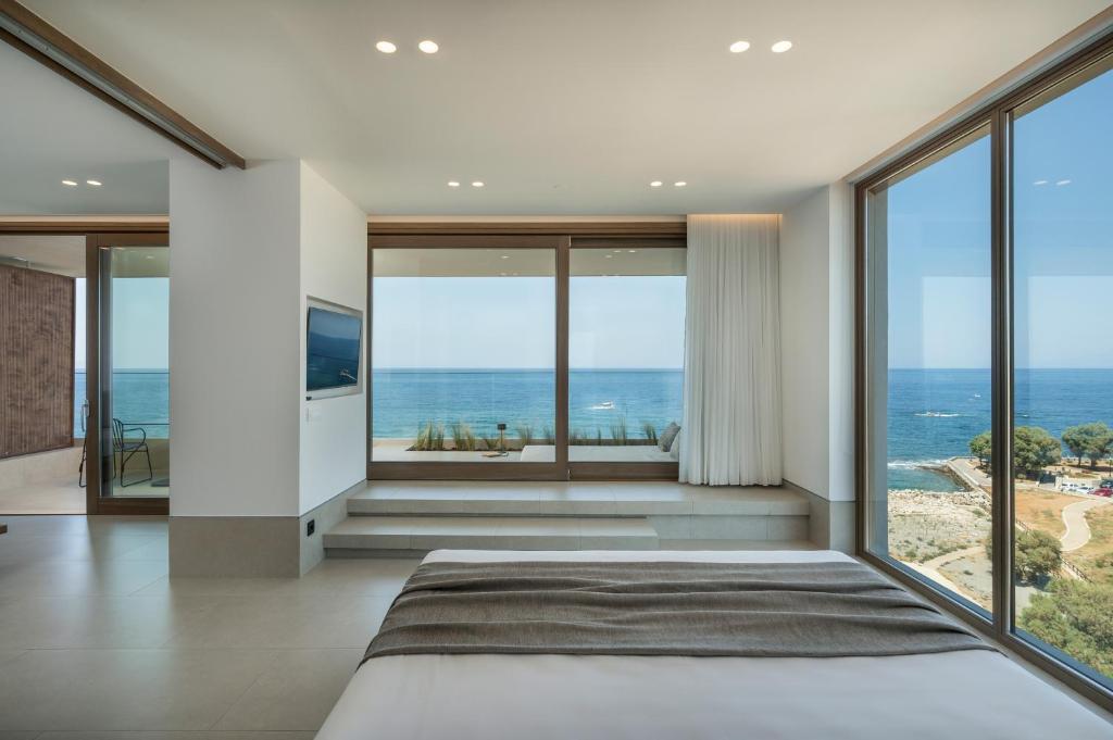 
Executive Suite with Sea View
