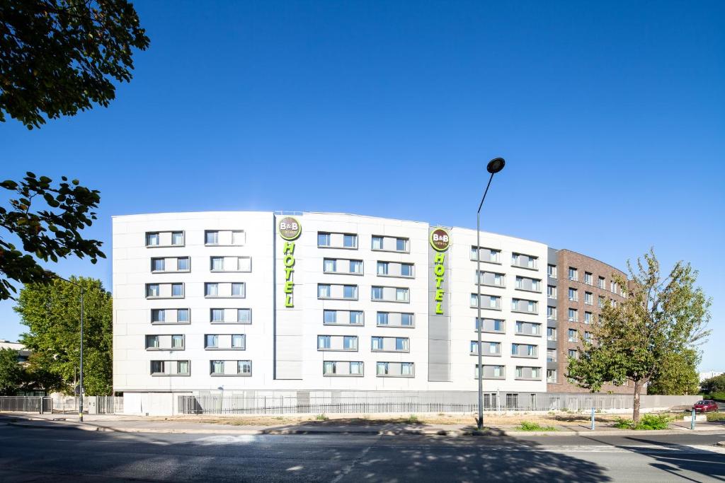B&B HOTEL Saint-Denis Porte de Paris, Saint-Denis – Prezzi aggiornati per  il 2023