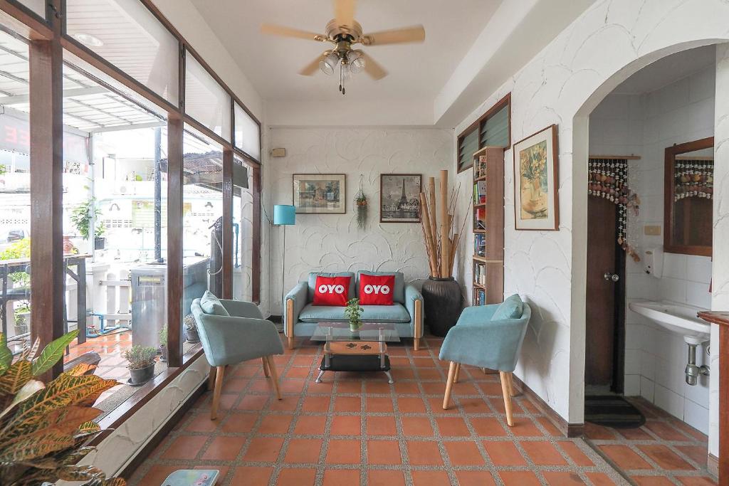 Posezení v ubytování Tong Mee House Hua Hin