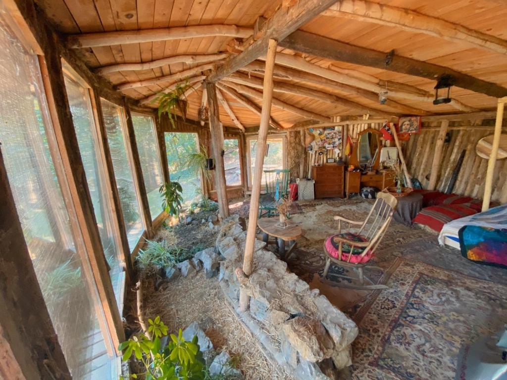 Vrt ispred objekta Hobbit house