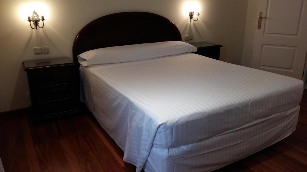 Apartamentos Maritimo Suites-Solo Adultos, O Grove – Updated ...