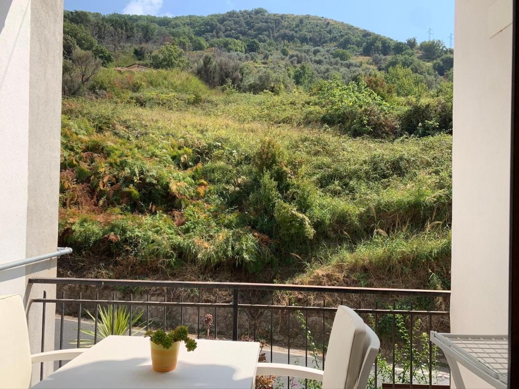Nespecifikovaný výhled na hory nebo výhled na hory při pohledu z bed and breakfast