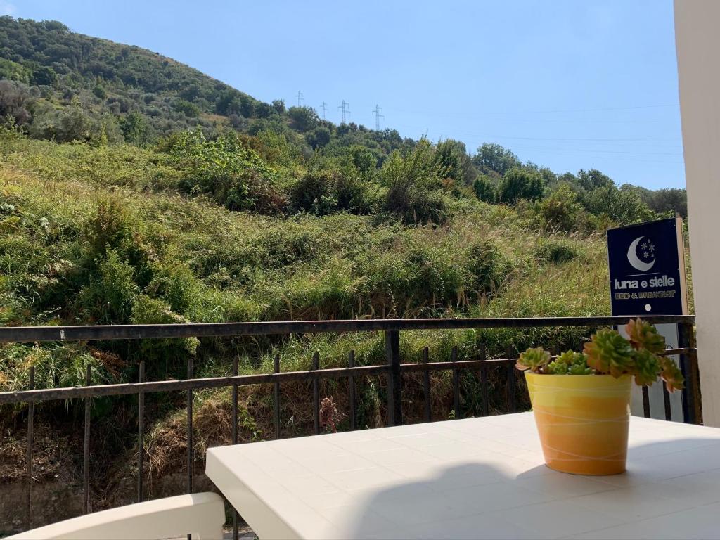 Nespecifikovaný výhled na hory nebo výhled na hory při pohledu z bed and breakfast