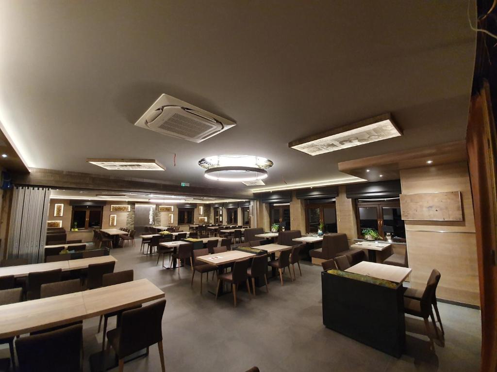 Restaurace v ubytování Hotel zum Buchenberg