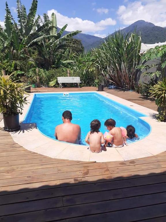  Casa aconchegante com piscina próximo à praia