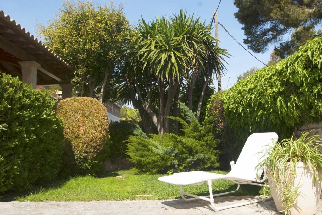 Vonkajšia záhrada v ubytovaní Villa Camila para 7 junto a playa de Sant Pere