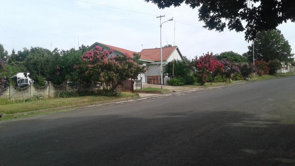 Poplar Guest House