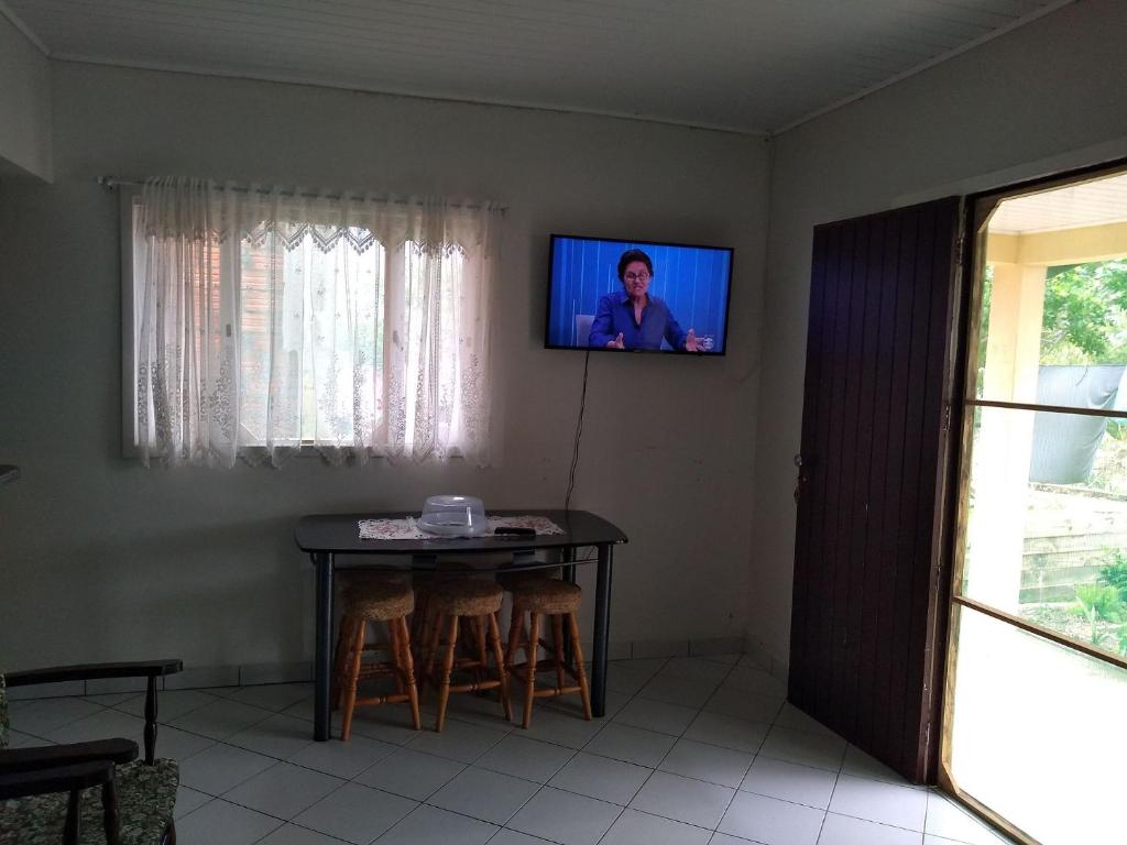  CASA inteira com DOIS quartos