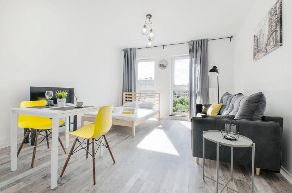 GoldAparts Centrum - One-Bedroom Apartment
