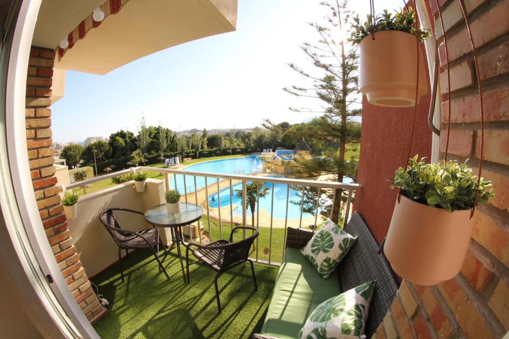 Bazén v ubytovaní New Studio Júpiter Benalmádena Pools Views alebo v jeho blízkosti