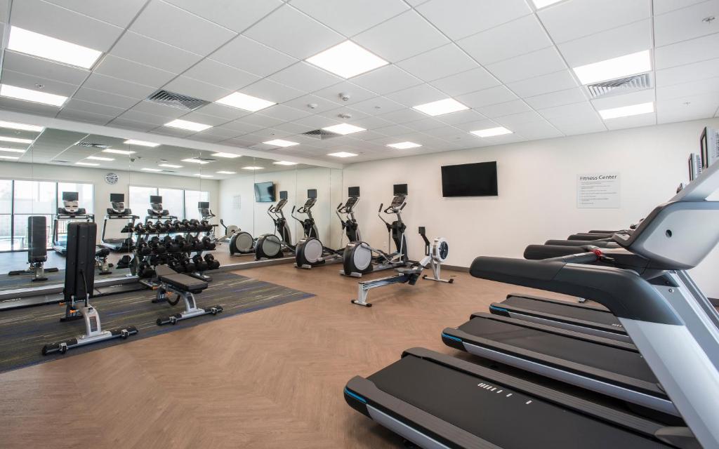 Holiday Inn Express & Suites - Phoenix North - Happy Valley by IHG photo