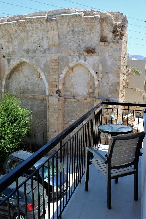Balkón nebo terasa v ubytování Porto Chania