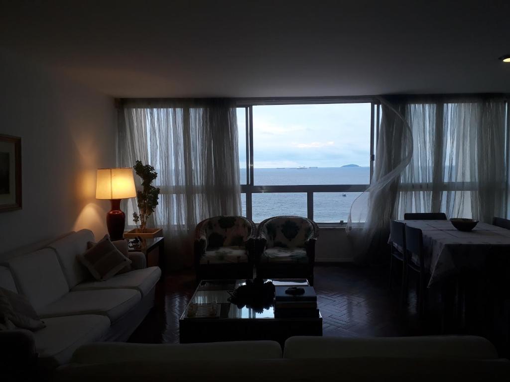  COPACABANA VISTA MAR COBERTURA 2 ANDARES COM 5 QUARTOS