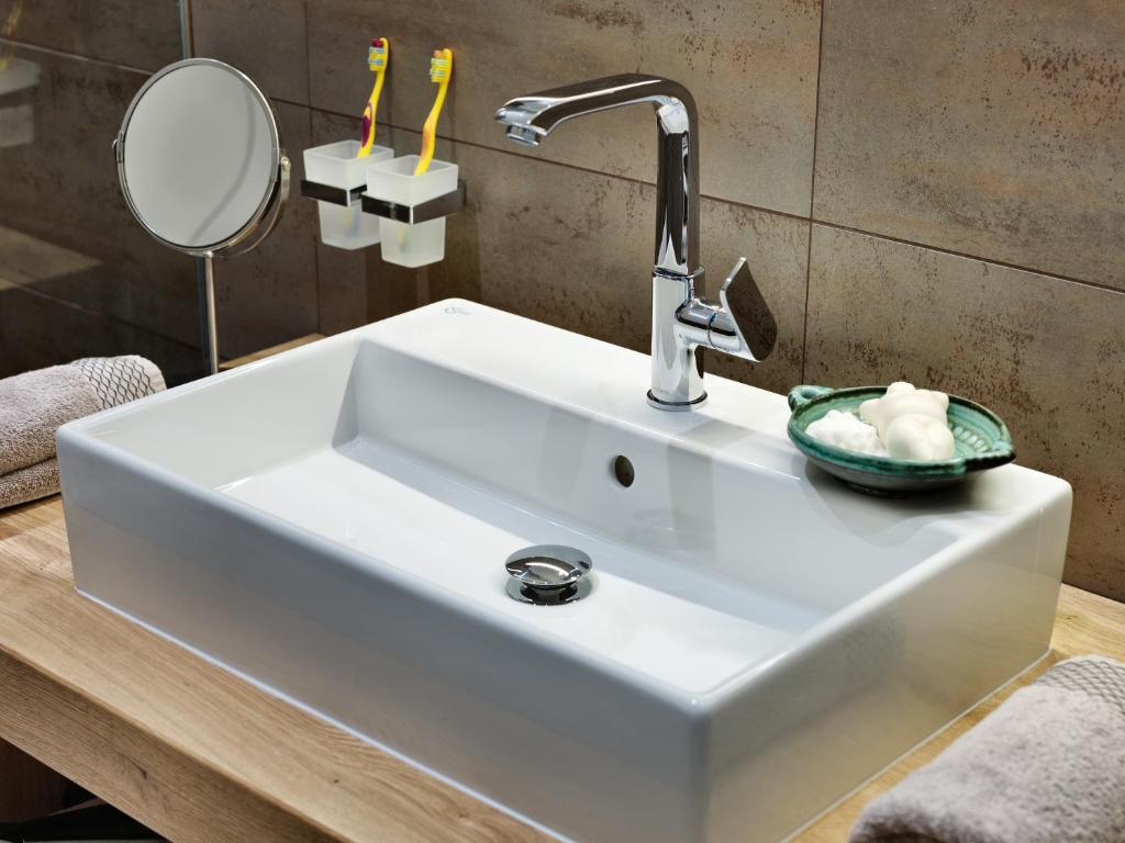 Riedz Apartments Innsbruck- Zentrales Apartmenthaus mit grüner Oase - 5