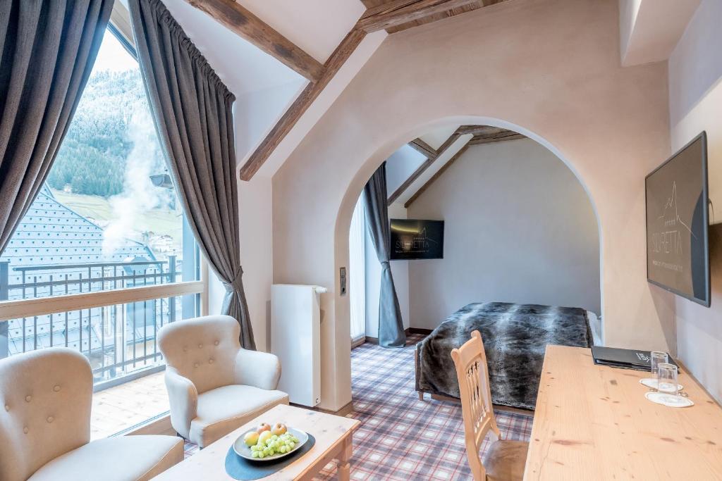 TV a/nebo společenská místnost v ubytování Sport- und Genusshotel Silvretta