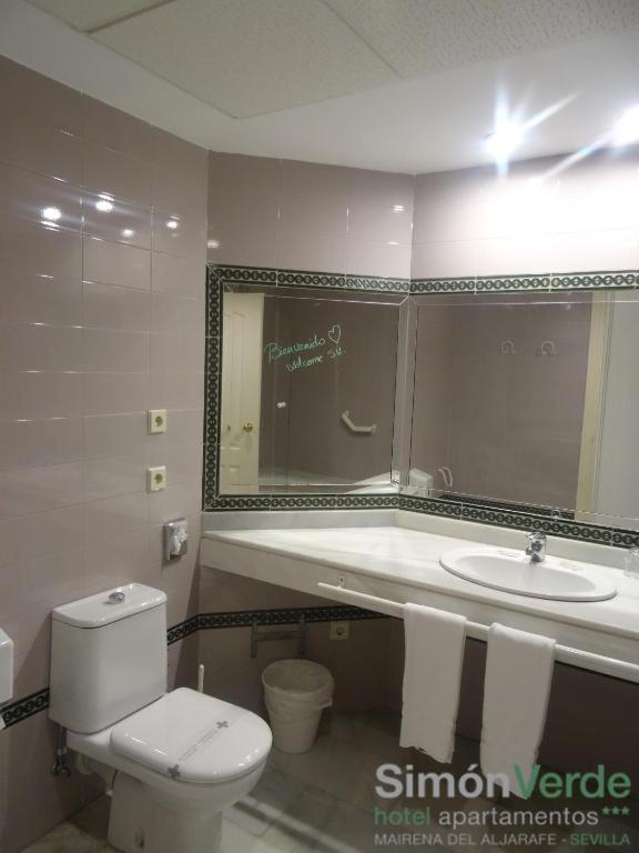 Hospedium Hotel Apartamentos Simón Verde, Mairena del ...