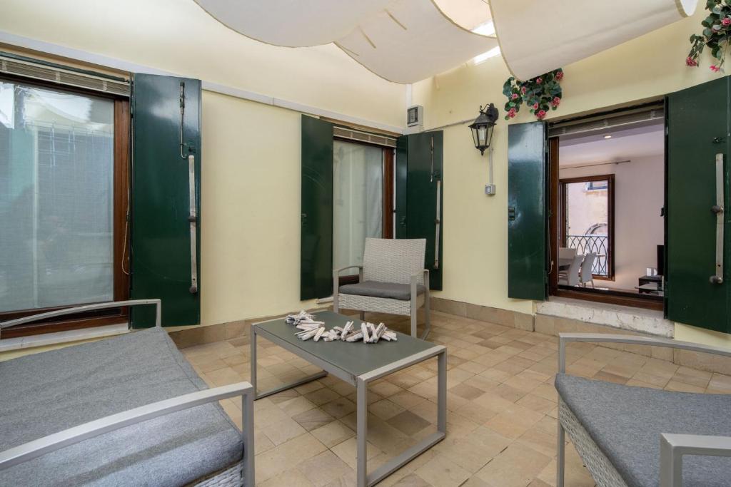 رزرو هتل، San Marco Prestige with Terrace by Wonderful Italy، آژانس مسافرتی آسمان سپید