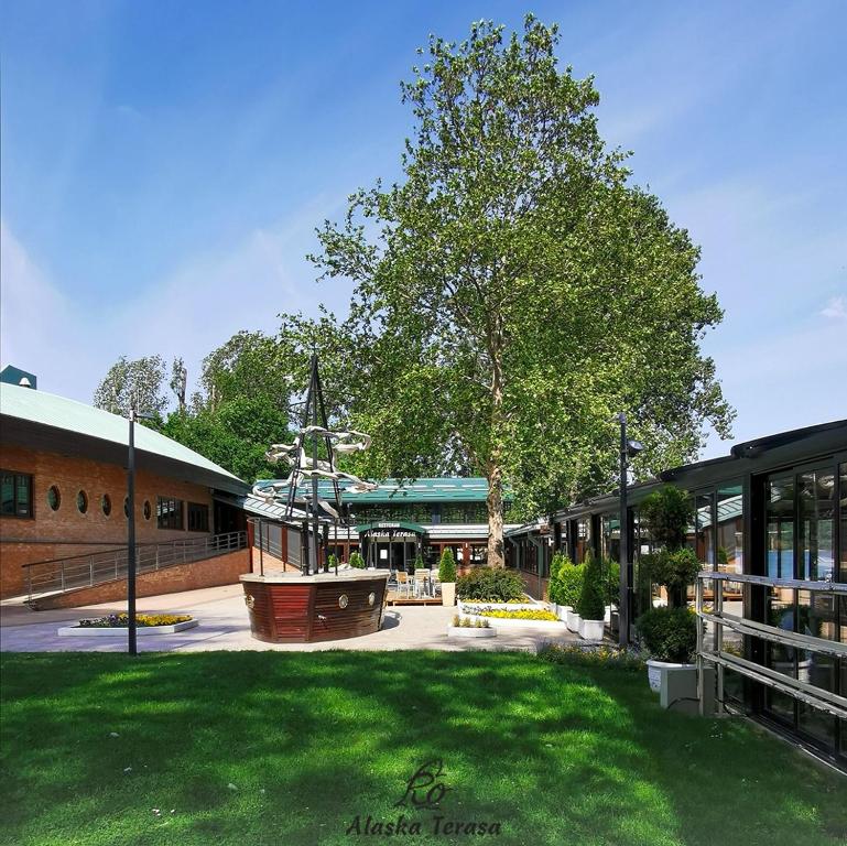 Tourist Resort Ribarsko Ostrvo - Resim 5