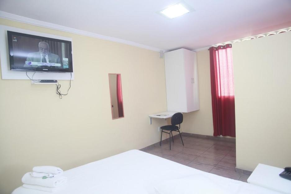  Campos Gerais Hotel