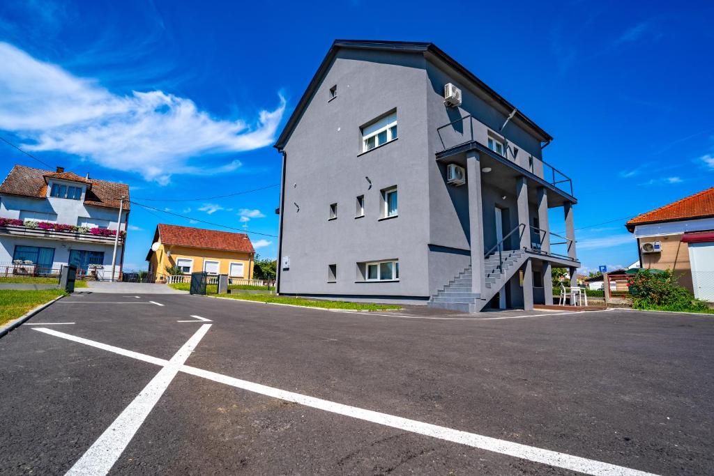 Budova, kde se penzion nachází