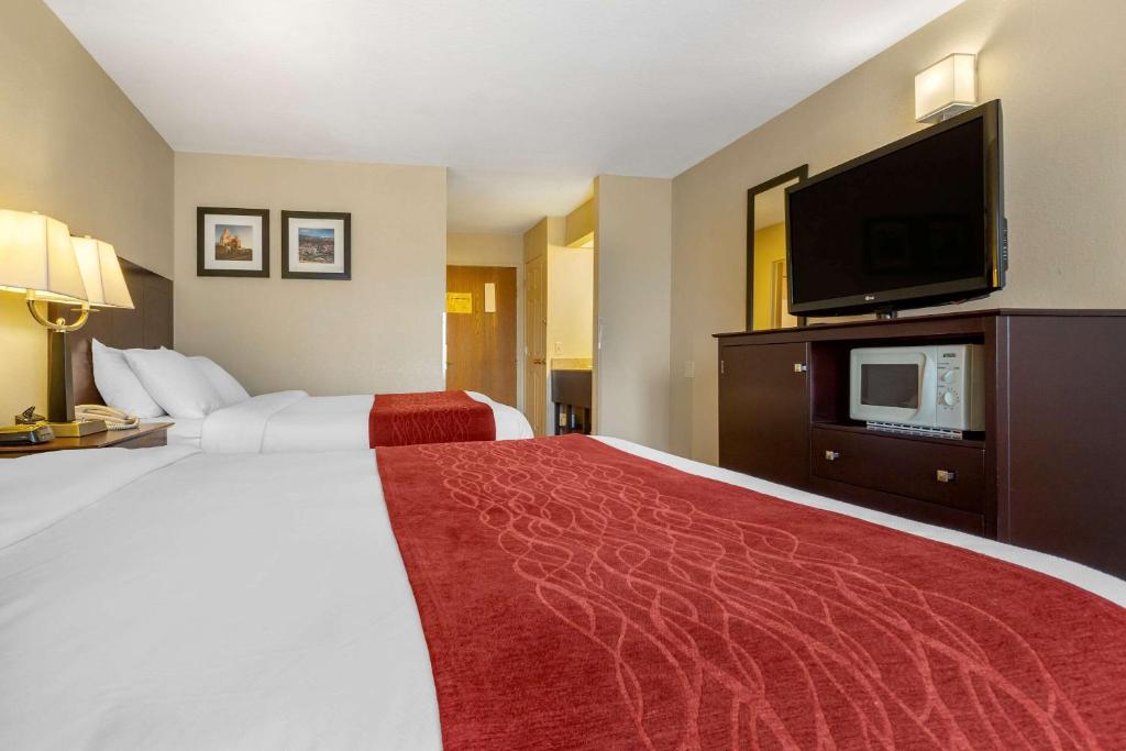Postel nebo postele na pokoji v ubytování Comfort Inn & Suites North Tucson Marana