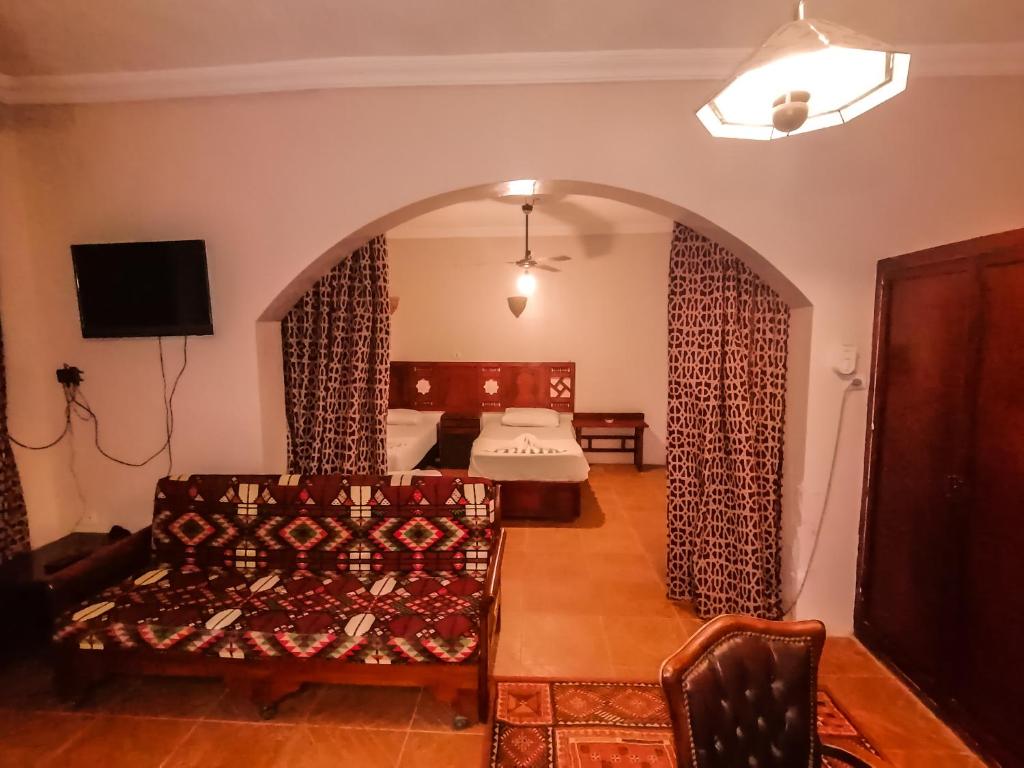 TV a/nebo společenská místnost v ubytování Ali Baba Hotel