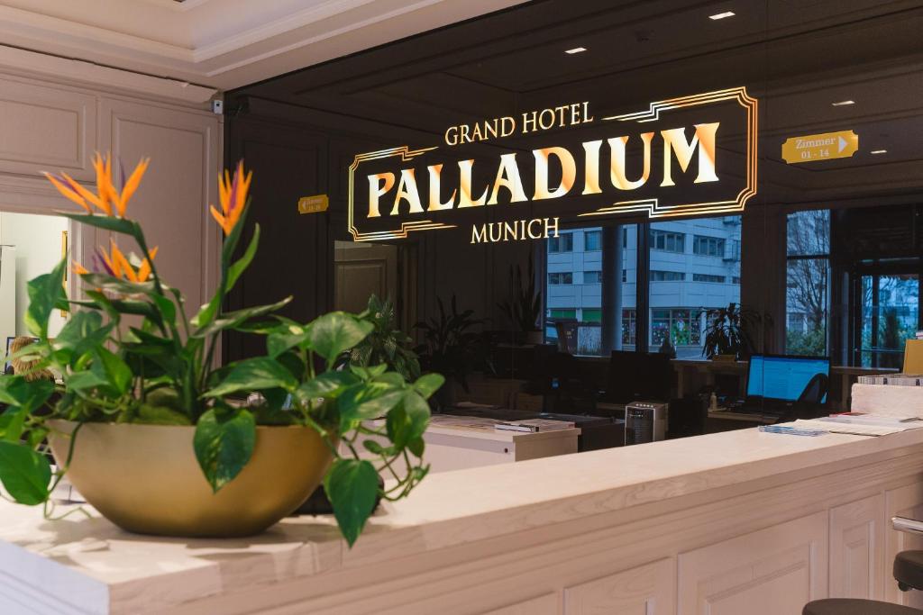 Fotografie z fotogalerie ubytování Grand Hotel Palladium v Mnichově