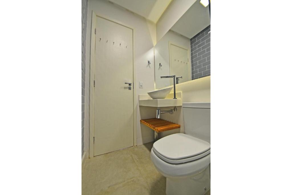  Studio reformado para 4 pessoas na quadra da praia!