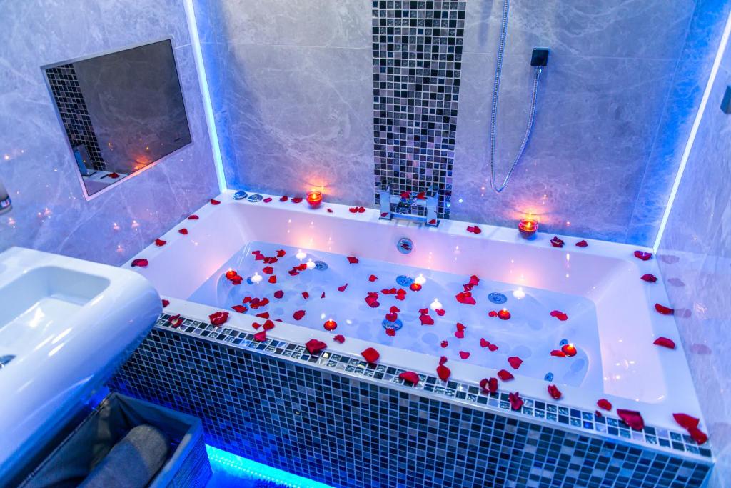 Aphrodite Suites - 