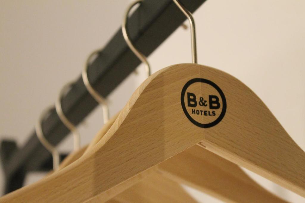 B&B HOTEL Bordeaux Bassins à flot - Resim 42