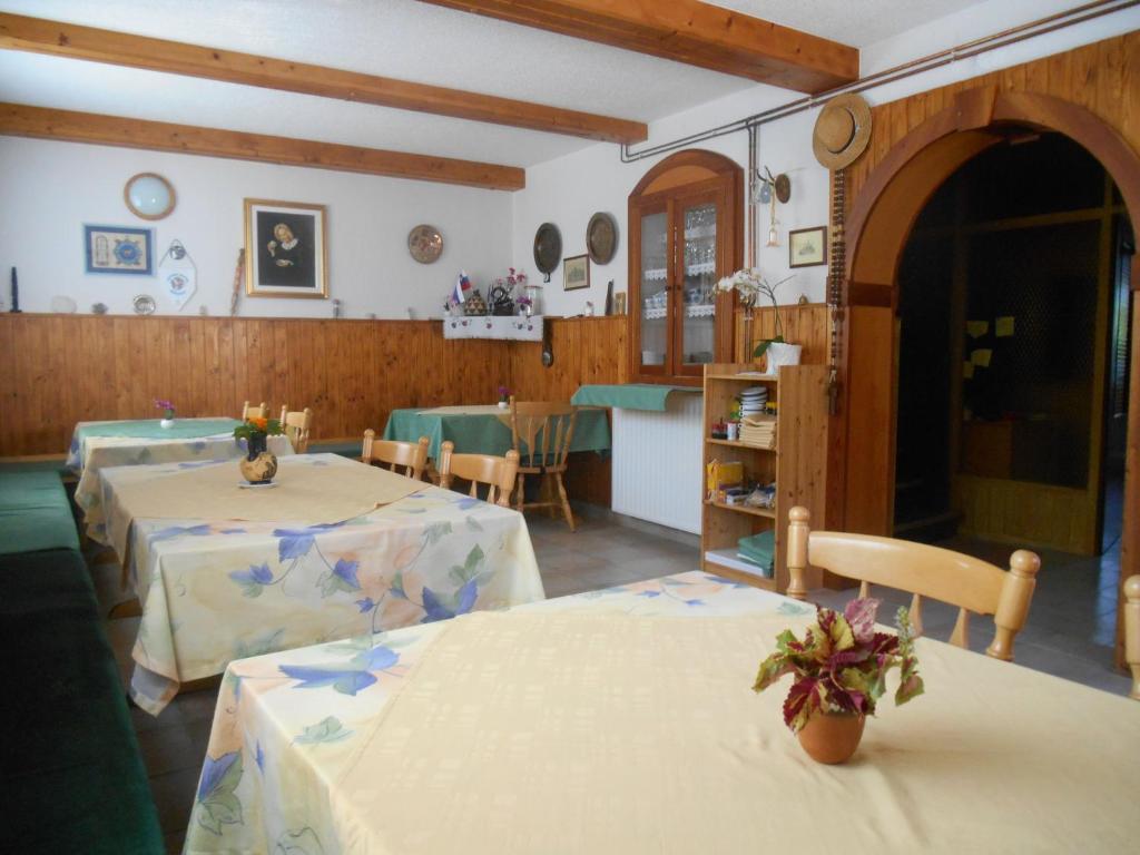 Posezení v ubytování Apartments & Rooms Preseren