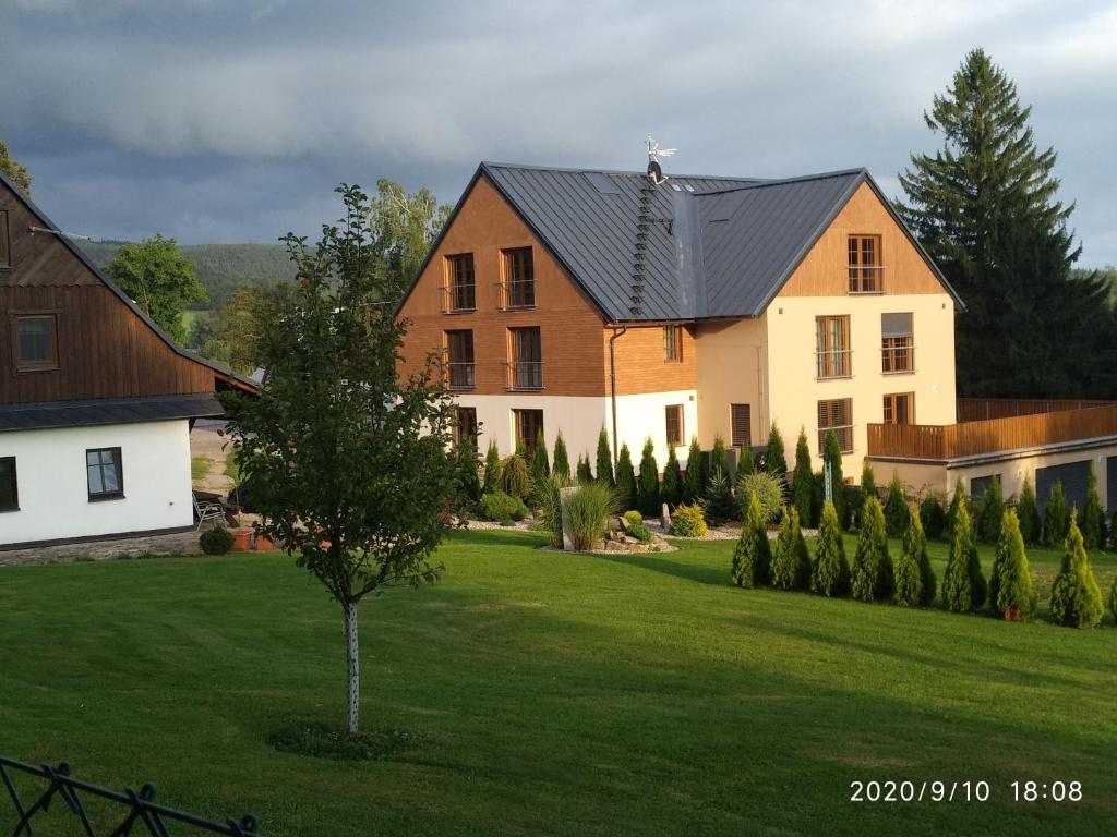 Budova, kde se apartmán nachází