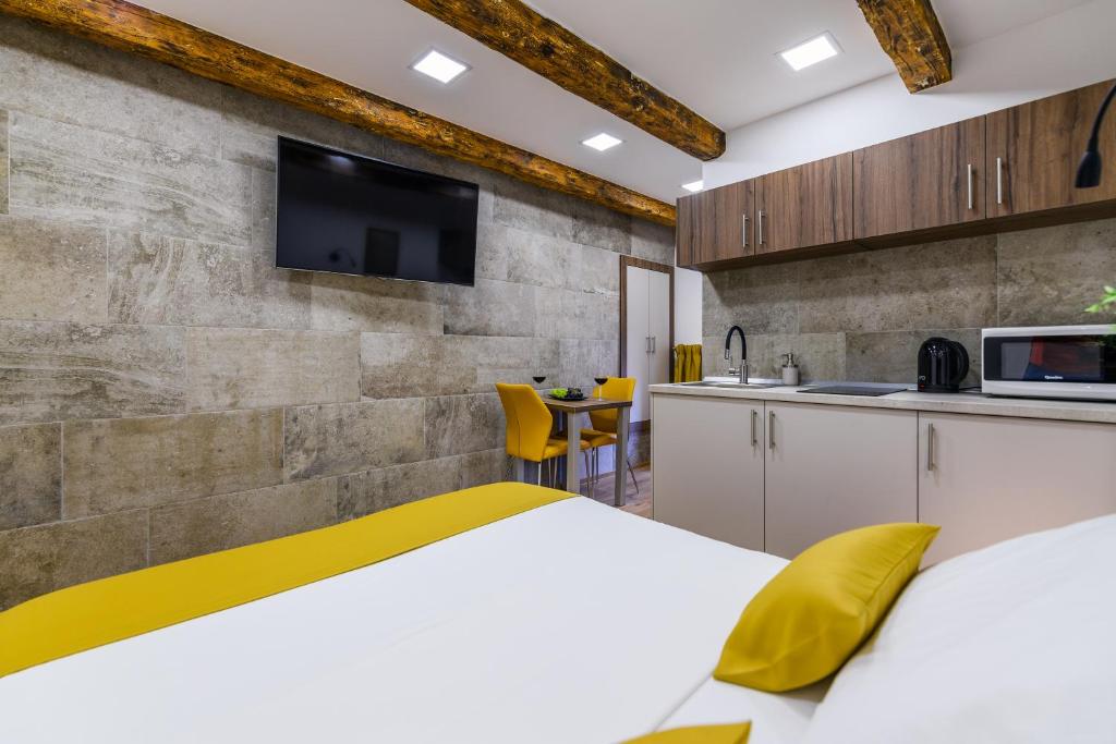 Urban Apartments with sauna - 6