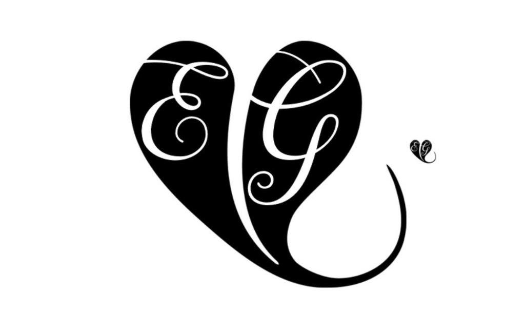 a black and white illustration of the letter g with a butterfly at Spille Vila E&G in Spille