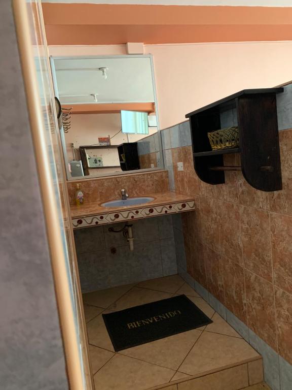 Kuchyň nebo kuchyňský kout v ubytování Hotel La Barca