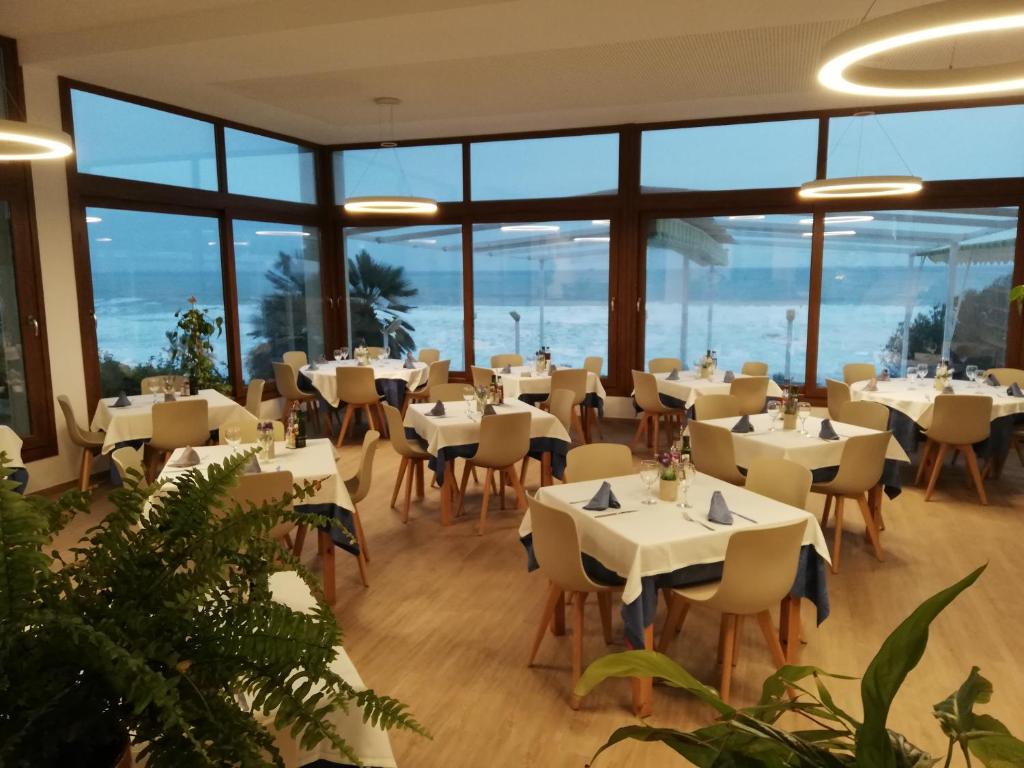 Restaurace v ubytování Hotel Llorca