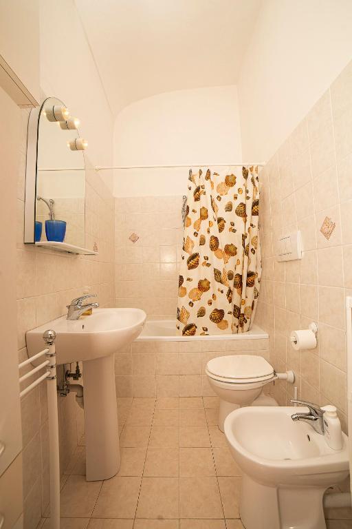 A bathroom at La Perpetua