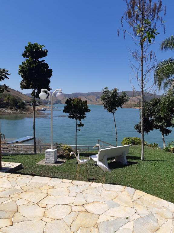  Suítes à beira do Lago de Furnas