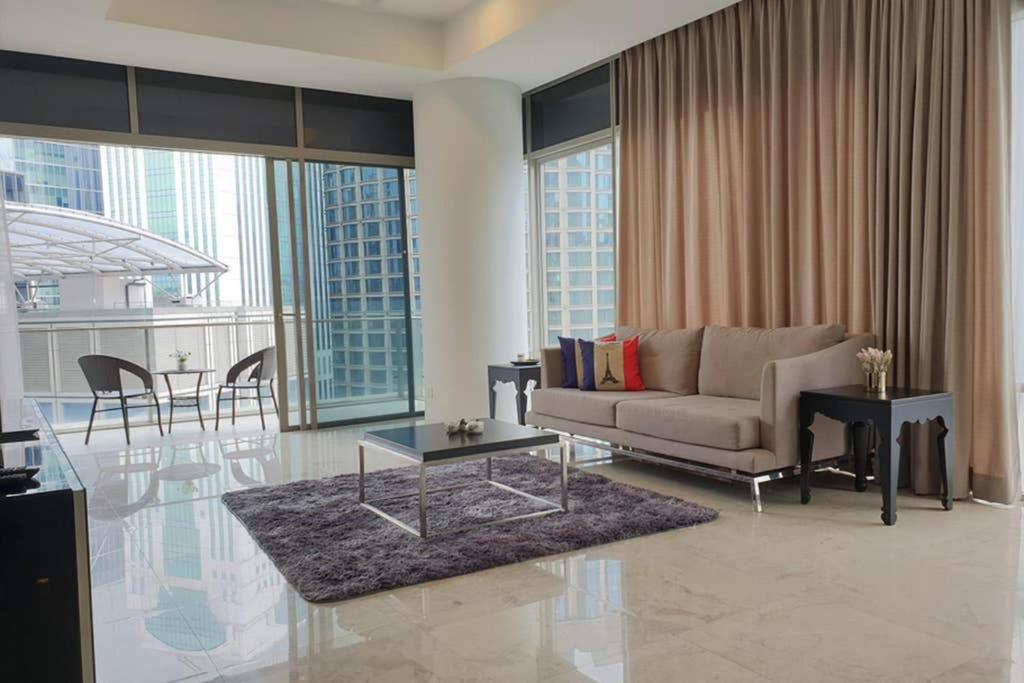 Pavilion Residence With Balcony And Hottub Bukit Bintang Kuala Lumpur マレーシア クアラルンプール Booking Com Pavilion Residence With Balcony And Hottub Bukit Bintang Kuala Lumpur マレーシア クアラルンプール Booking Com