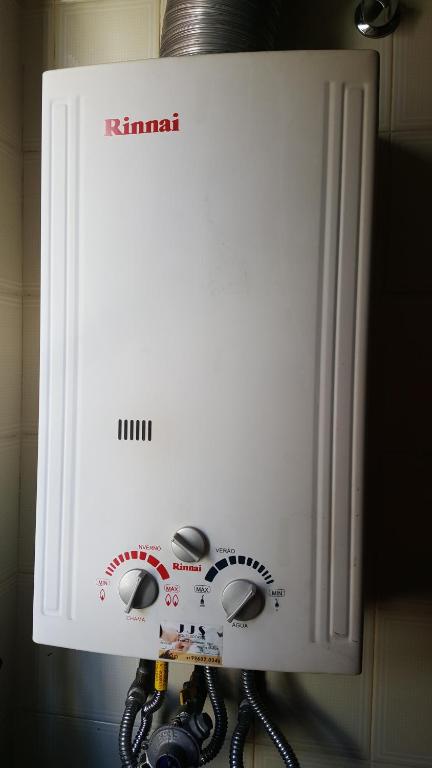  Ótimo apartamento no Centro mobiliado e com garagem