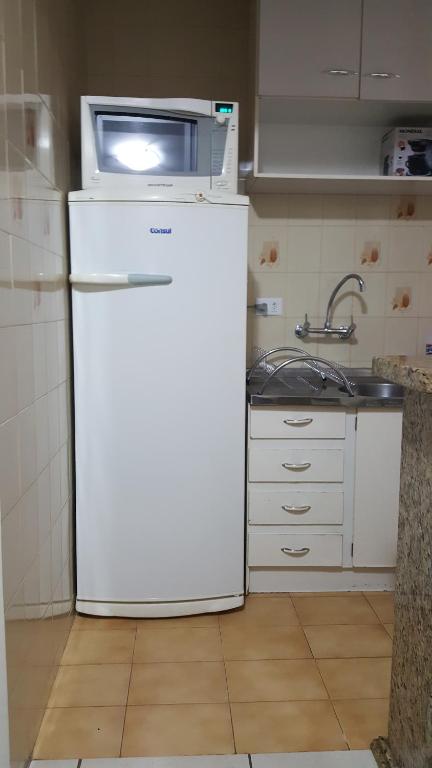 Ótimo apartamento no Centro mobiliado e com garagem