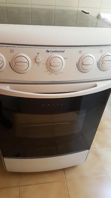  Ótimo apartamento no Centro mobiliado e com garagem