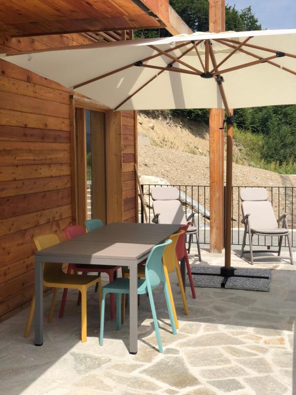 Balkon lub taras w obiekcie Chalet Bizet - Limone 1400