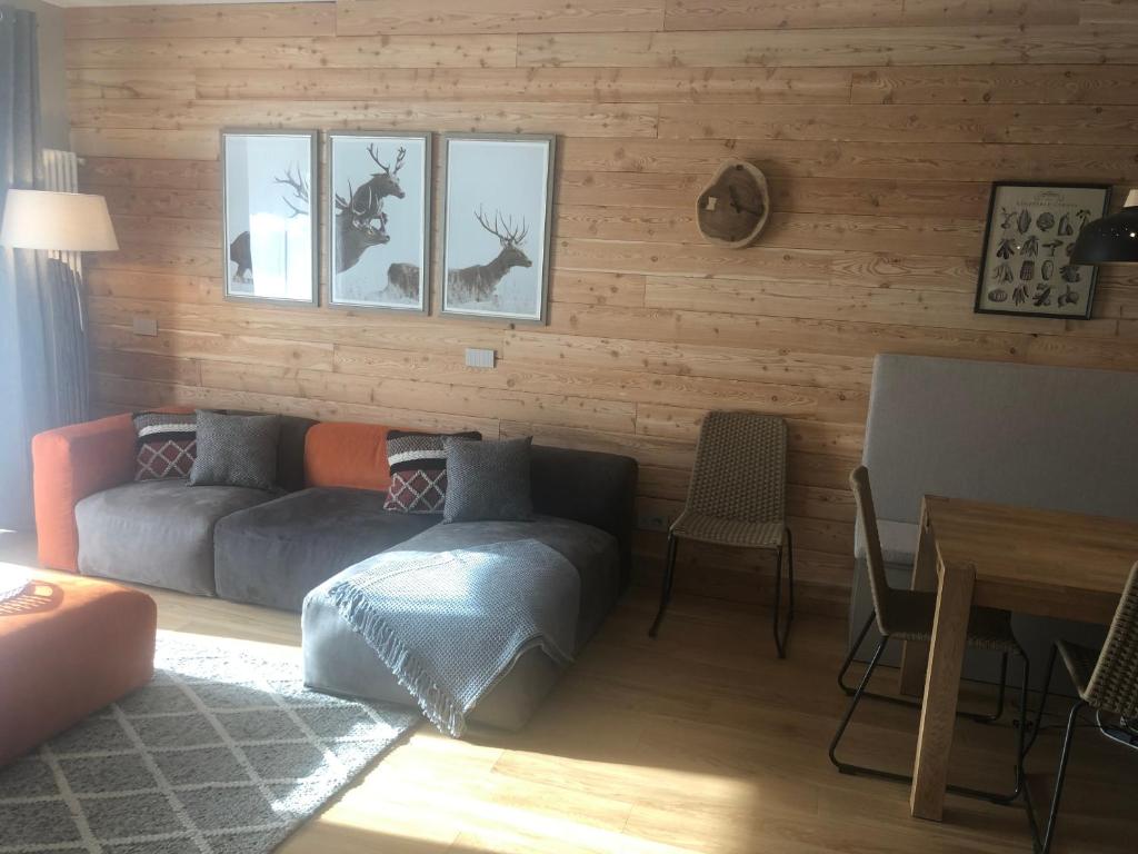Część wypoczynkowa w obiekcie Chalet Bizet - Limone 1400