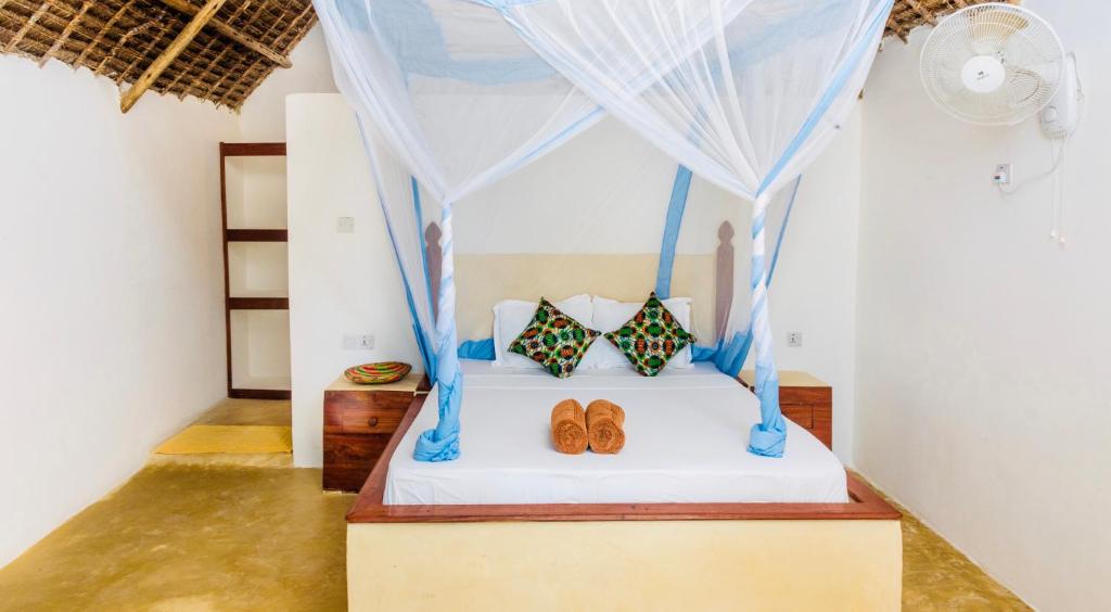 Mnana Beach Bungalows - Tweepersoonskamer Met Balkon En Uitzicht Op Zee
