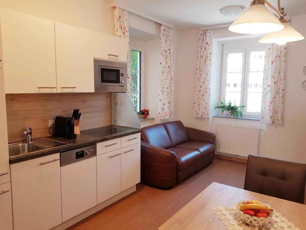 Kuchyň nebo kuchyňský kout v ubytování Villa Lilly - Luxus Appartements im Villenviertel